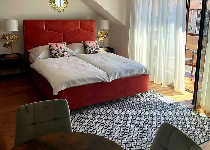 Apartment Fit Paradise